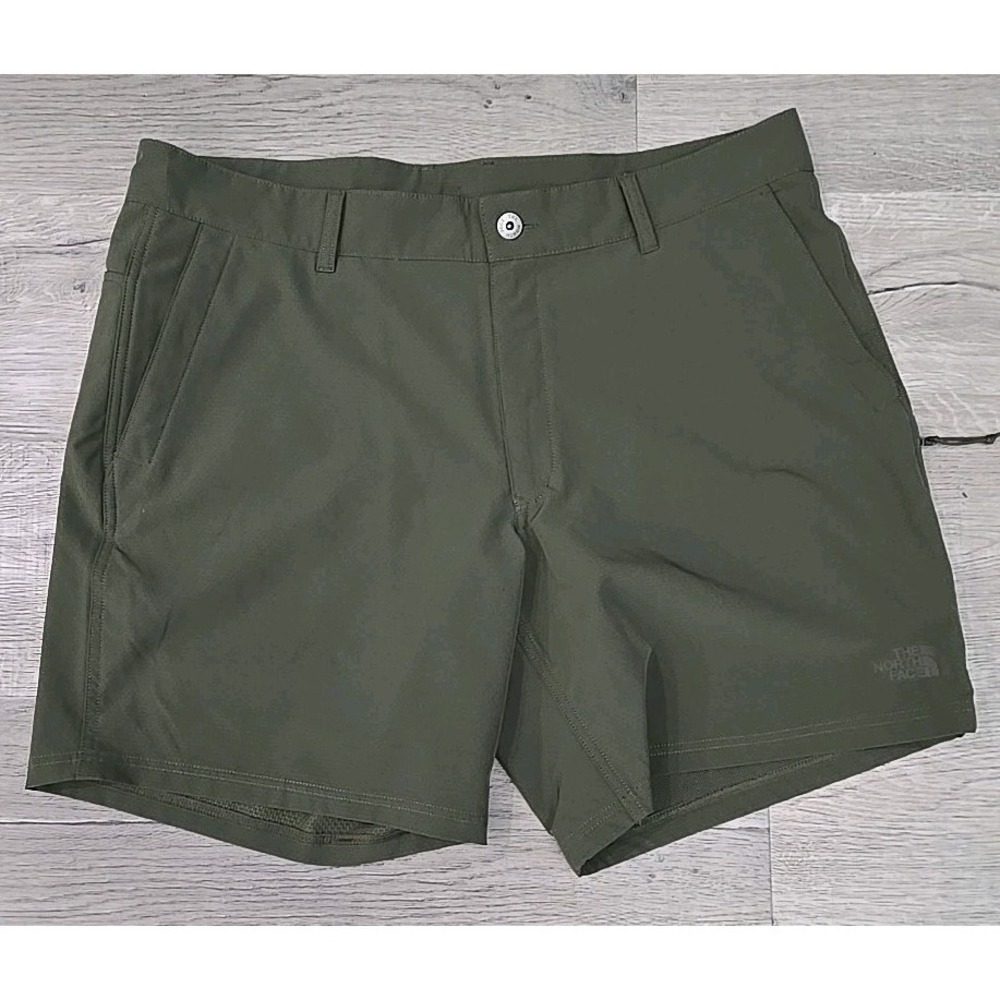 The North Face Mens Olive Green Hiking Breathable Light Weight Shorts Size 38